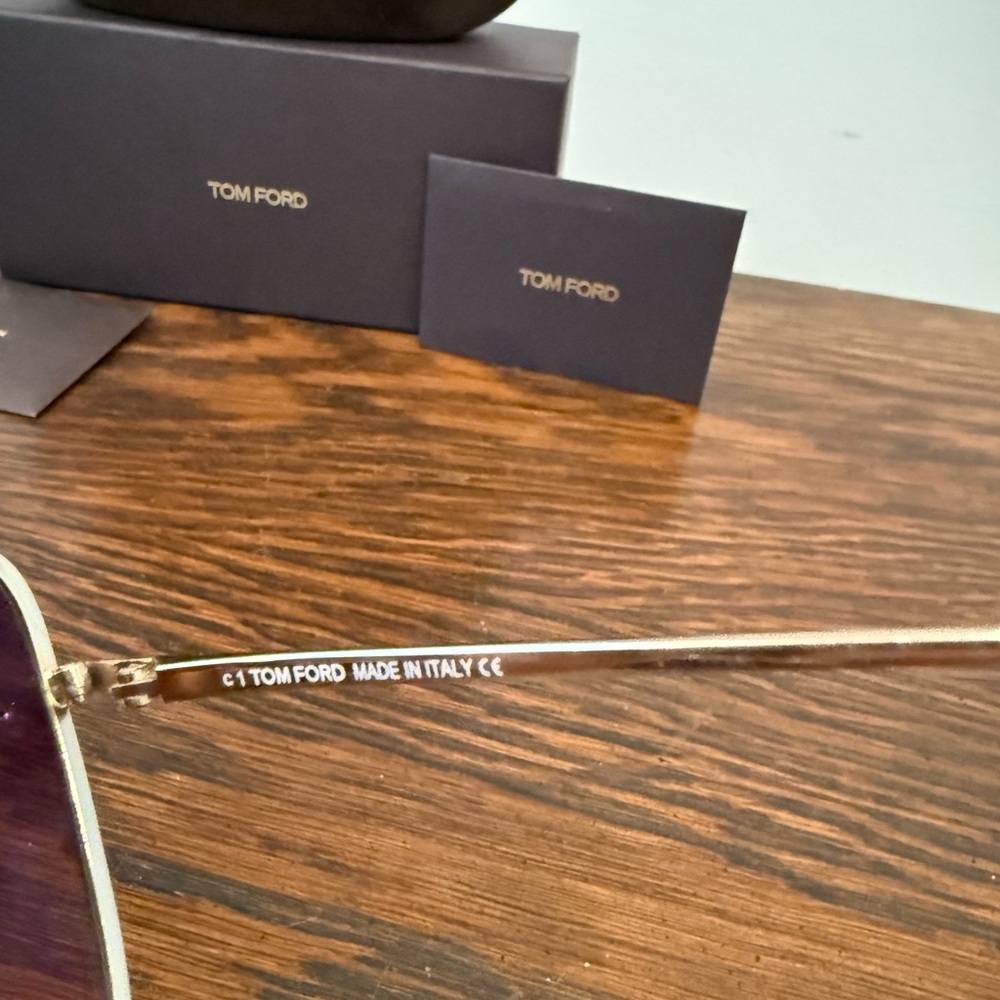 🕶️ Tom Ford Heather Sunglasses - Picture 8 of 10